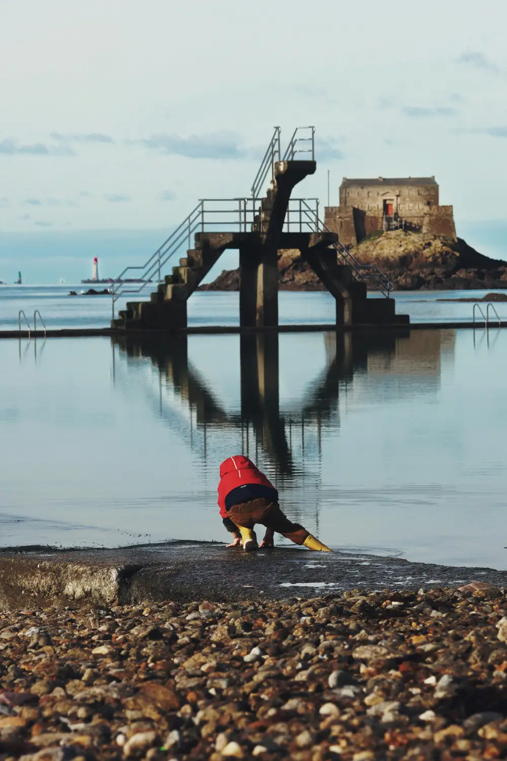 enfant-saint-malo-anais-berland-pexels